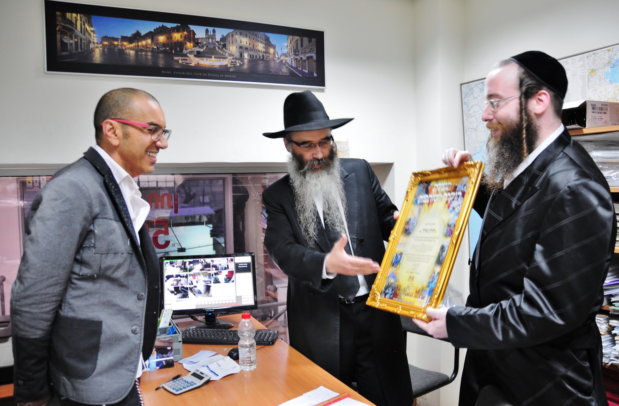 Магазин «Монсеньор»: Почет – достойным ! 